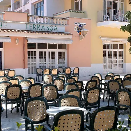 Apartment In Empuriabrava By The Beach *