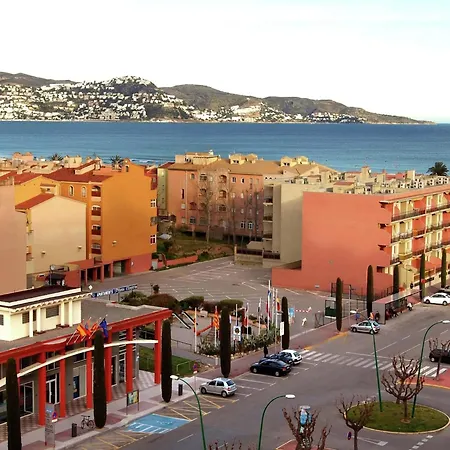 Apartment In Empuriabrava By The Beach Apartman *