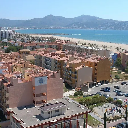 In By The Appartement Empuriabrava